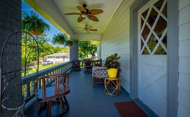 Photo - 3105 Idlewild Dr House