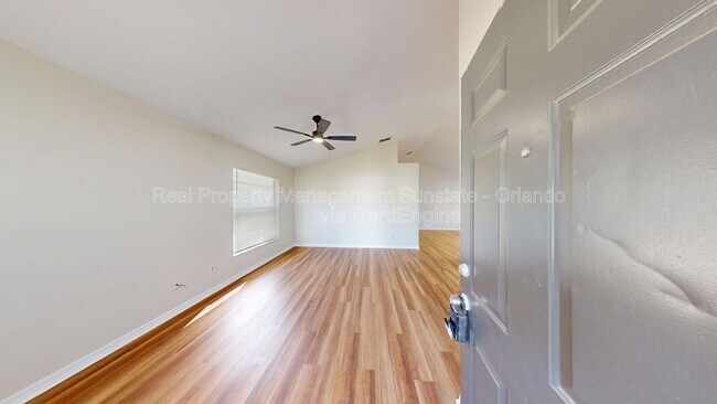 Building Photo - 9719 Red Clover Ave