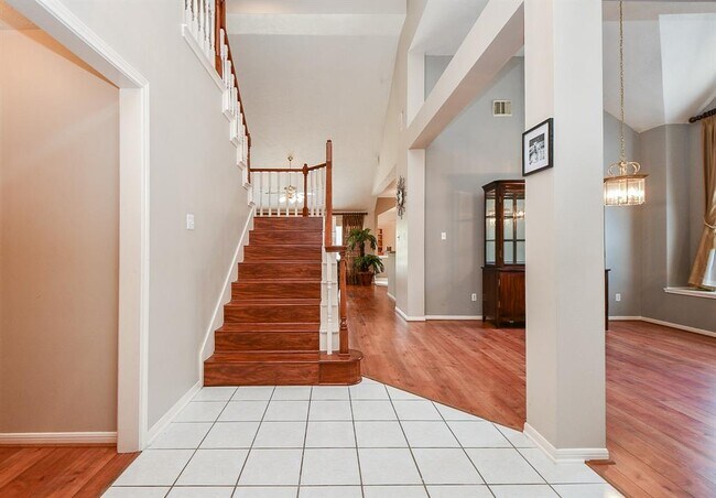 Building Photo - 12926 Dove Point Ln