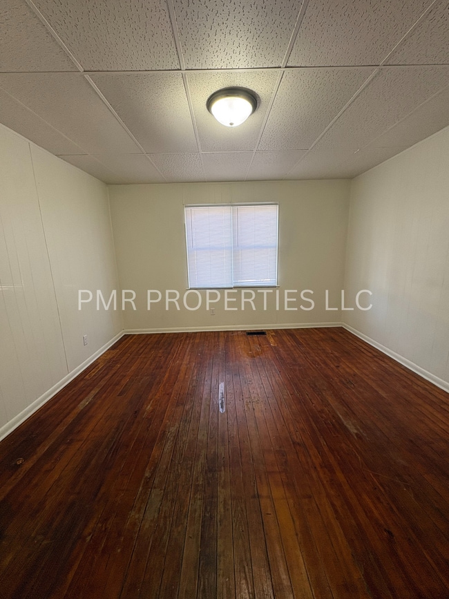 Foto del edificio - 3-bedroom, 1-bathroom House