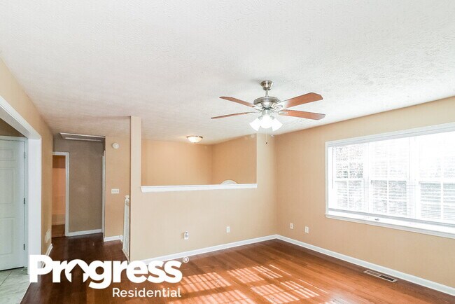 Foto del edificio - 2470 Cambridge Hills Rd