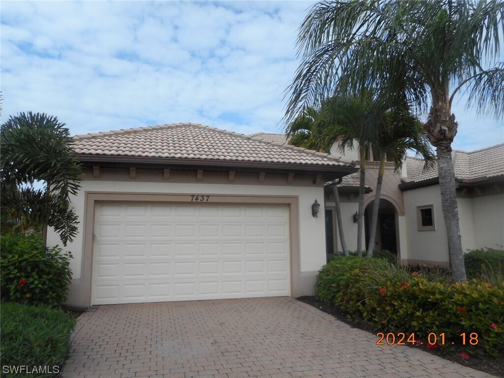Foto principal - 7437 Moorgate Point Way