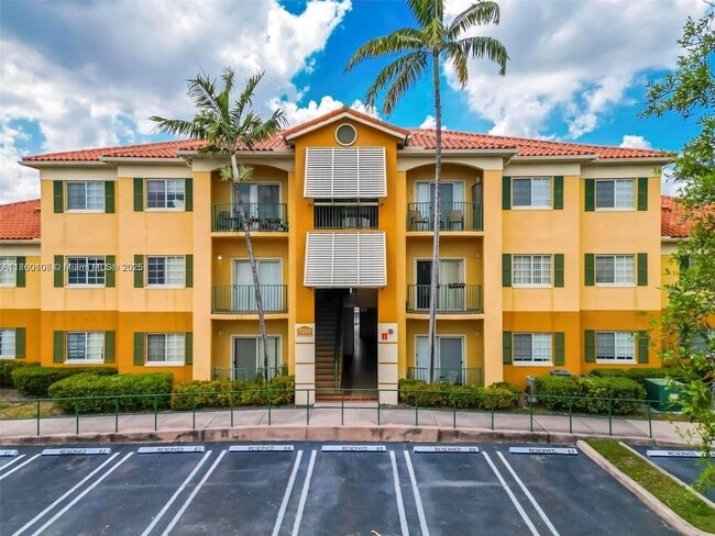 Building Photo - 7330 NW 114th Ave