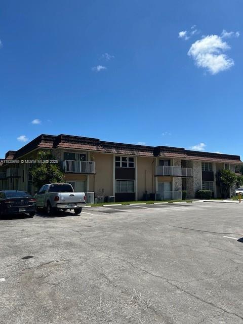 Building Photo - 5275 SW 77th Ct