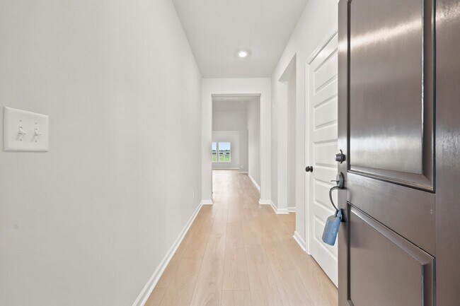 Building Photo - 334 Kindred Spirits Dr
