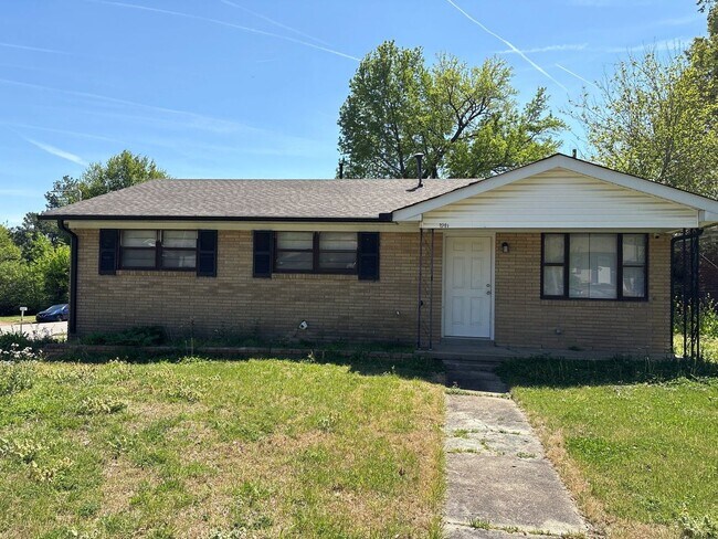 Foto del edificio - Newly Renovated Home In Frayser - Open To Section 8