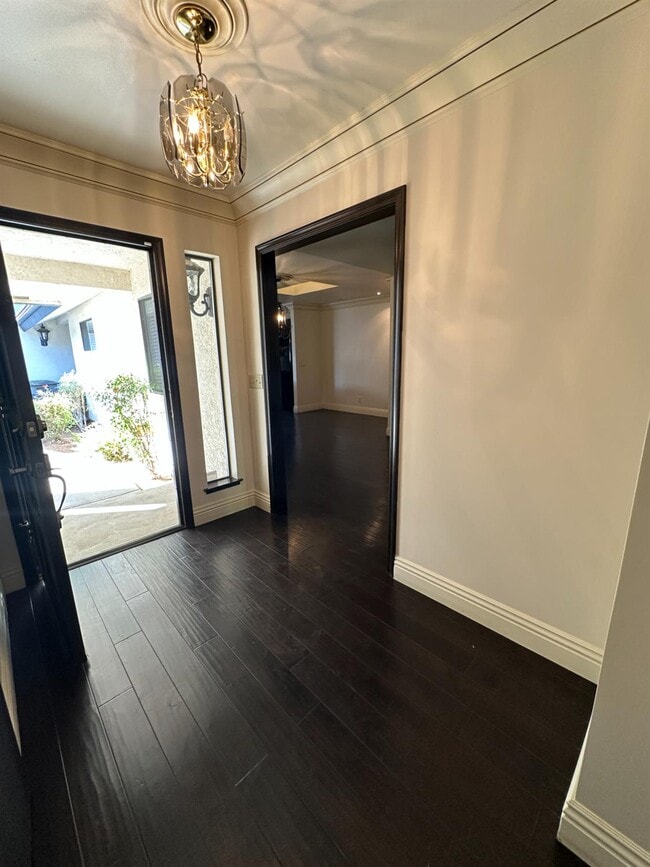 Foto del edificio - 3644 W Beechwood Ave