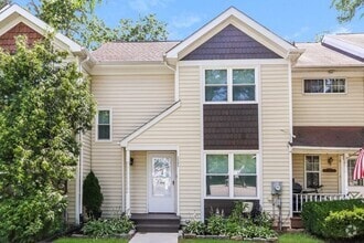Building Photo - 2504 Oxford Ct