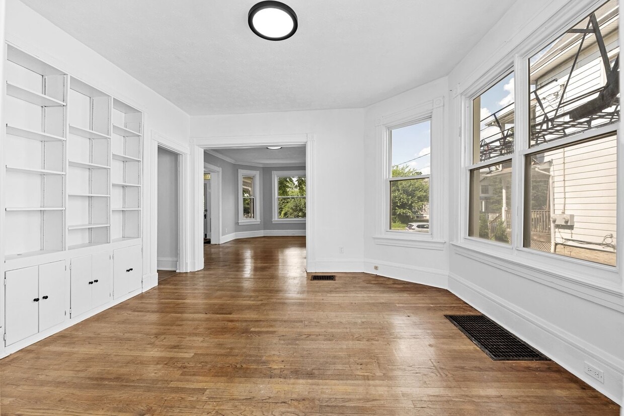 Primary Photo - 1753 Williams Ave