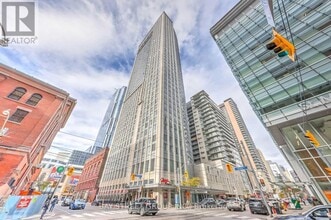 Building Photo - 210 Victoria St