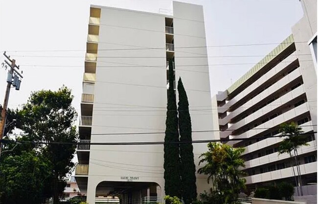 Foto del edificio - 1620 Ke’eaumoku St