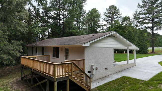 Foto del edificio - 10588 Buffalo Rd