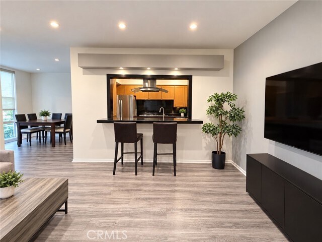 Foto del edificio - 14144 Dickens St