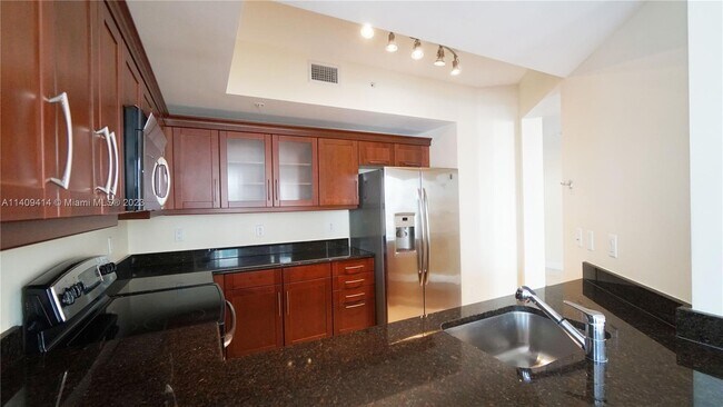 Building Photo - 7275 SW 90th Way