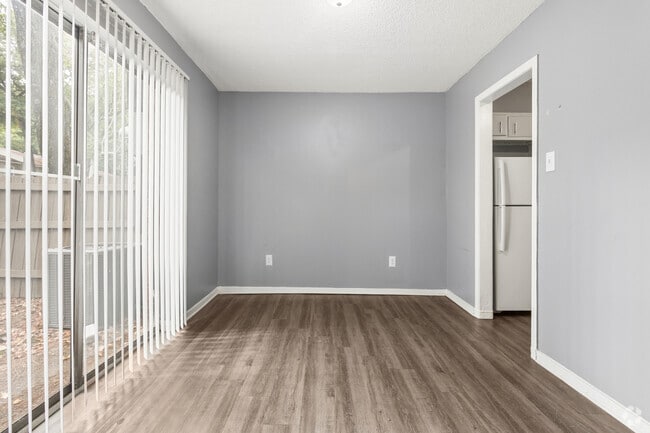2BR, 1.5BA - 1,125SF - Dining Room - Rivergrove