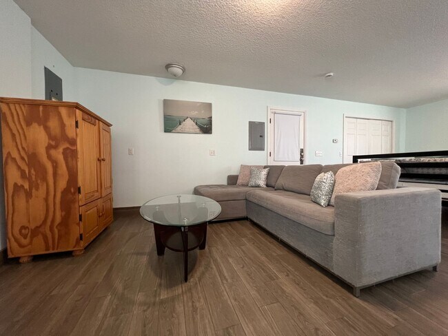Foto del edificio - Spacious Efficiency _ In Law Suite_ Fort P...