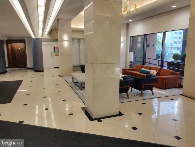 Foto del edificio - 4550 N Park Ave