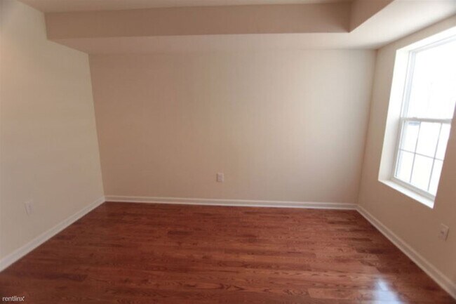 Building Photo - 4 br, 4 bath Triplex - 1915 N GRATZ ST Unit C