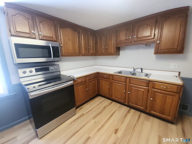 Foto del edificio - 81 Middlefield St