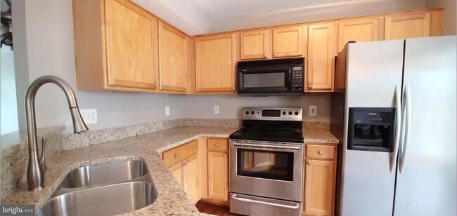 Building Photo - 14299 Newbern Loop