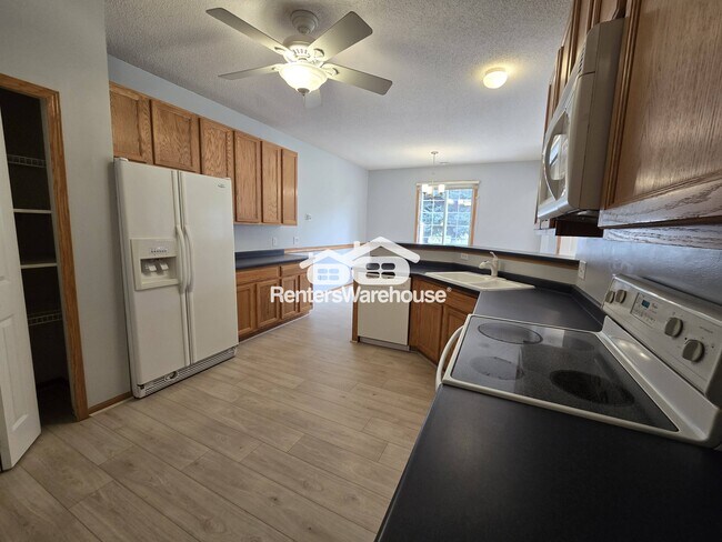 Foto del edificio - 1945 Mockingbird Ave