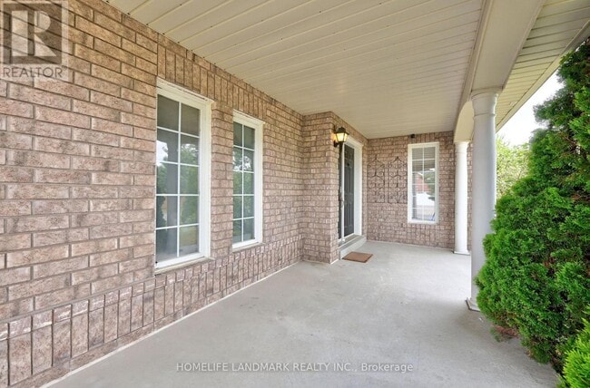 Building Photo - 33 Bugelli Dr