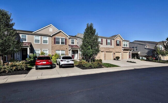 Building Photo - 7947 Oakbridge Way