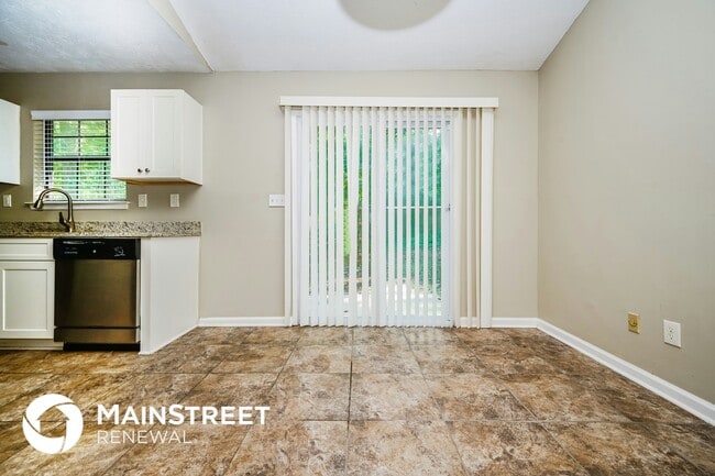 Building Photo - 148 Adrian Dr