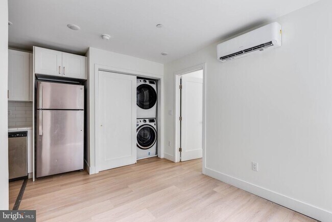 Building Photo - 3517 N 16th St