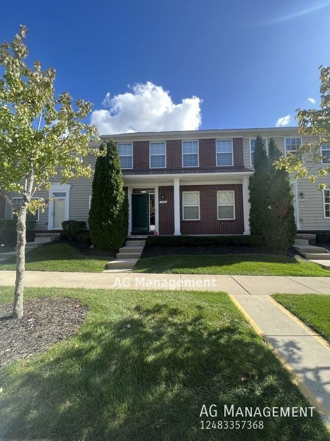Building Photo - 254 Stonegate E - Amazing 3Bed/2.5 Bath Po...