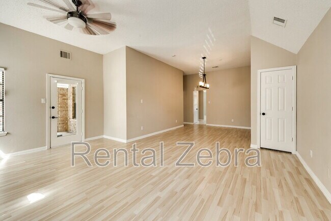 Foto del edificio - 6103 Meadowside Trail