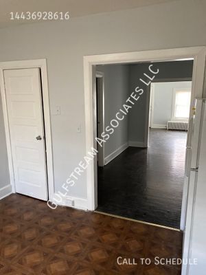 Building Photo - 917 N Streeper St