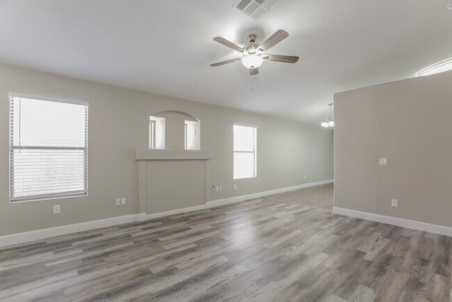 Building Photo - 3960 Dusty Coral St
