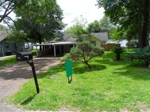 Building Photo - 13545 Northshore Loop