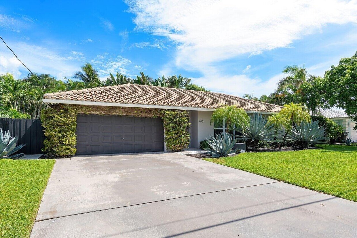 Foto principal - 855 Berkley St