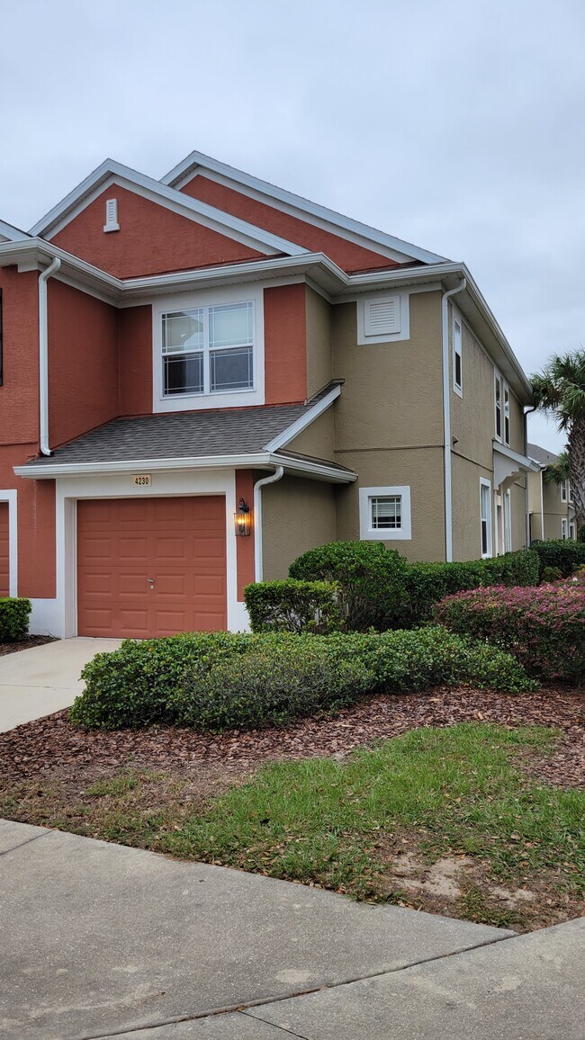 Building Photo - 4230 SW 50th Cir