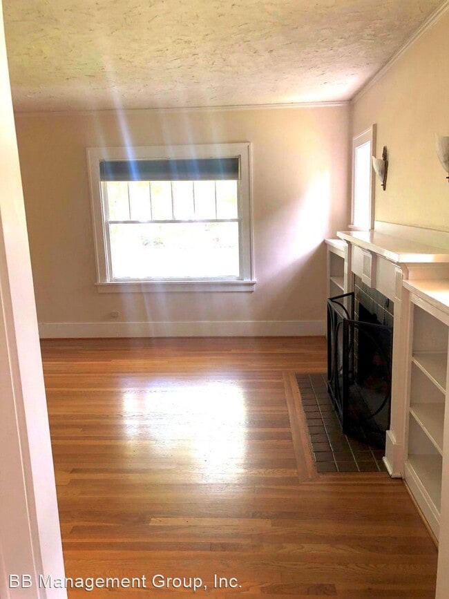 Foto del edificio - 2 br, 1 bath House - 1405 NE 53rd Ave