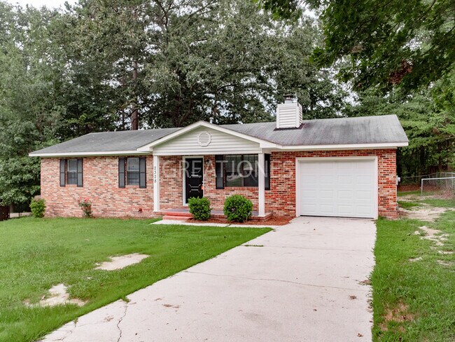 Foto del edificio - Charming 3 Bedroom in Augusta!