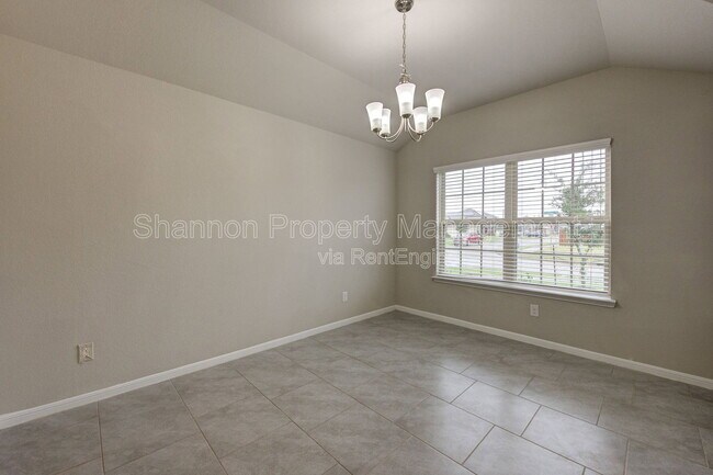 Foto del edificio - 8002 Carillon Way