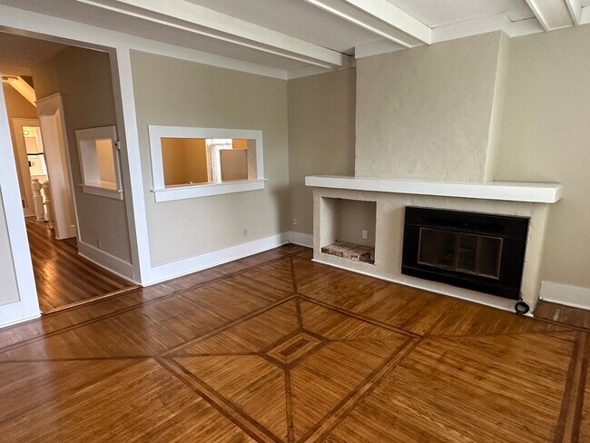 Building Photo - 1669 N Humboldt Ave