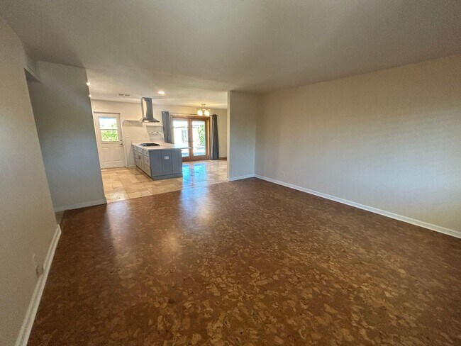 Photo - 4 Bedroom 3 Bathroom Parkway Manor 2 Home