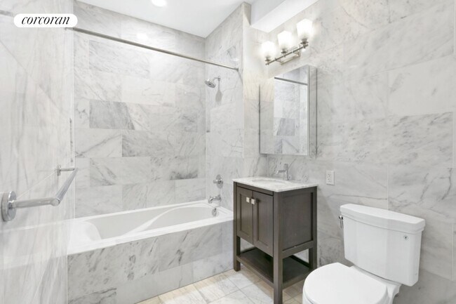 Foto del edificio - 460 Grand St