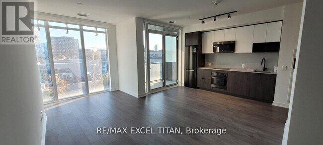 Building Photo - 5 Defries St