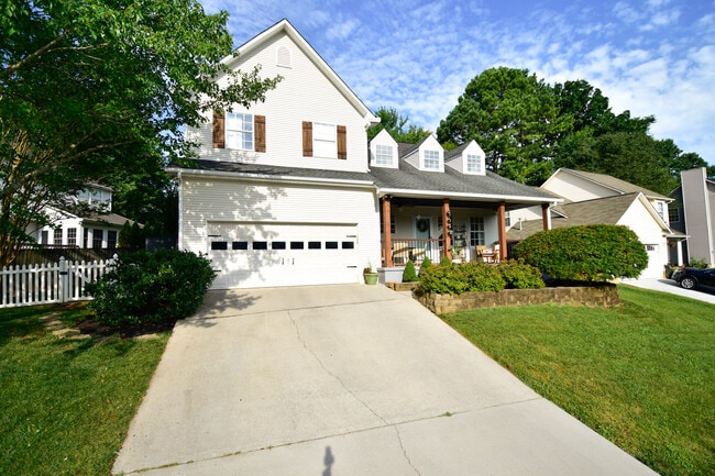 Photo - 1204 Edenbridge Way House