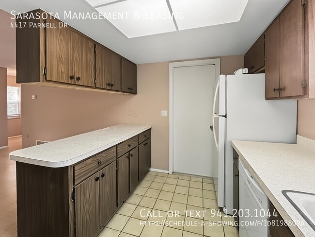 Building Photo - 4417 Parnell Dr