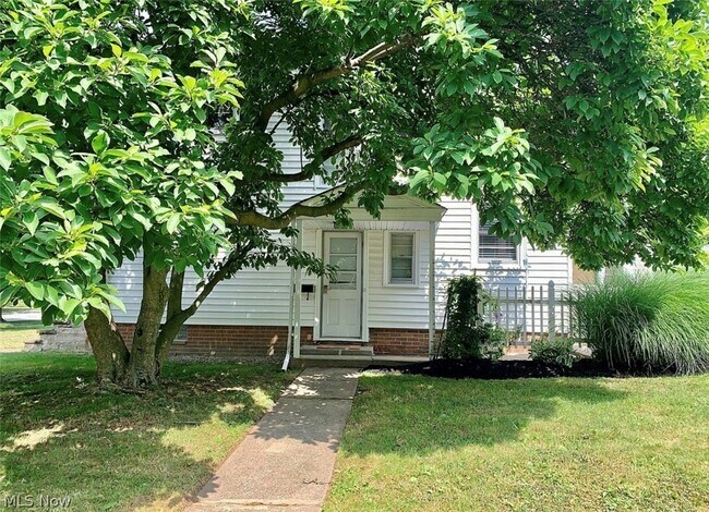 Foto del edificio - 3932 Meadowbrook Blvd