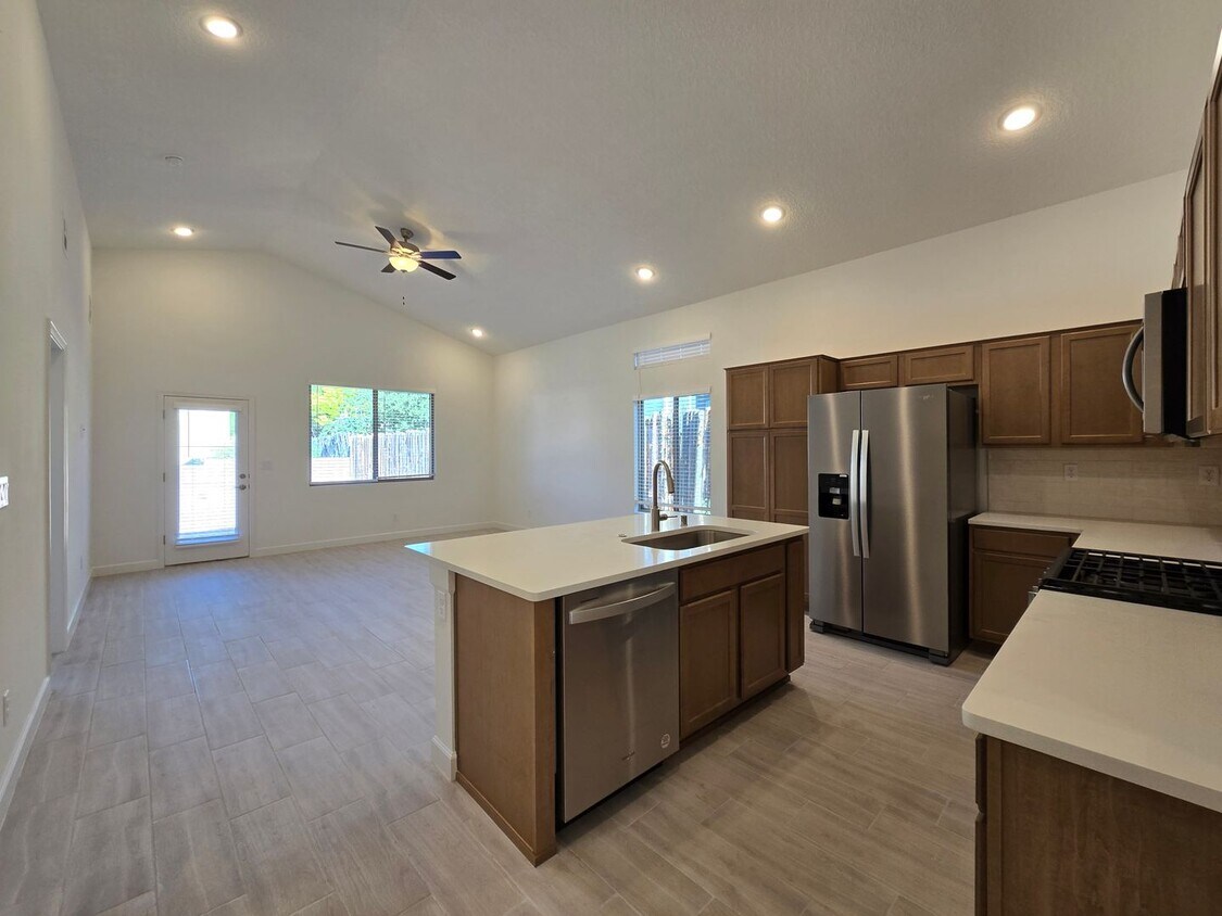 Foto principal - 4038 Fairly Rd