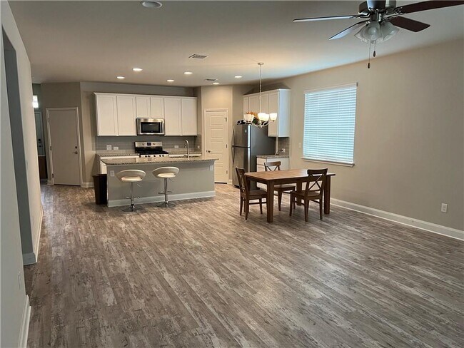 Foto del edificio - 9400 Margaret Jewel Ln