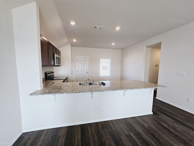 Foto del edificio - 3 br, 2 bath House - 5534 Sugarloaf Avenue
