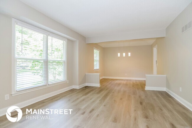 Foto del edificio - 13131 W 100th St